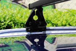 Cruz SX120 935-538 Bagażnik dachowy na dach Hyundai Tucson (II) 5-dr SUV od 2015- z relingami zintegrowanymi