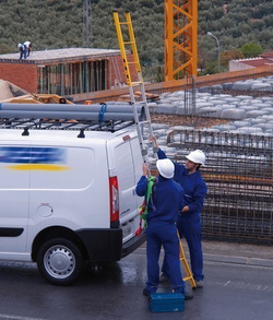 Platforma bagażowa Renault Master III ( 10- )/ Opel Movano B ( 10-21 ) / Nissan NV400 i Interstar III ( 10- ) modele L2H2 CRUZ E32-158