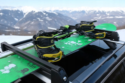 Bagażnik na narty Amos Ski Lock 5 Black aluminium 5 pary nart 4 deski