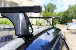 Bagażnik na dach Cruz SX120 BMW X1 F48 od 2015 (relingi zintegrowane)
