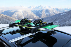 Bagażnik na narty Amos Ski Lock 5 Black aluminium 5 pary nart 4 deski