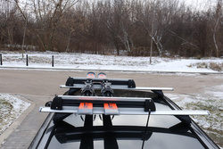Bagażnik na narty AMOS Ski Lock 3 Silver aluminium 3 pary nart 2 deski