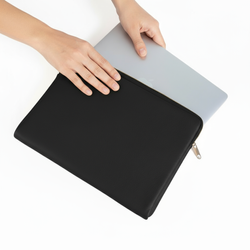 Eleganckie etui Baltan Zip Crocodilo czarne do MacBook Air 13 M2