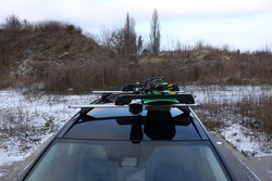 Bagażnik na narty Amos Ski Lock 5 Black aluminium 5 pary nart 4 deski / FERIE2026