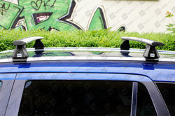 Bagażnik bazowy na dach Cruz AIRO X108 Kia Ceed II Sport Wagon od 2012 r. – z relingami zintegrowanymi